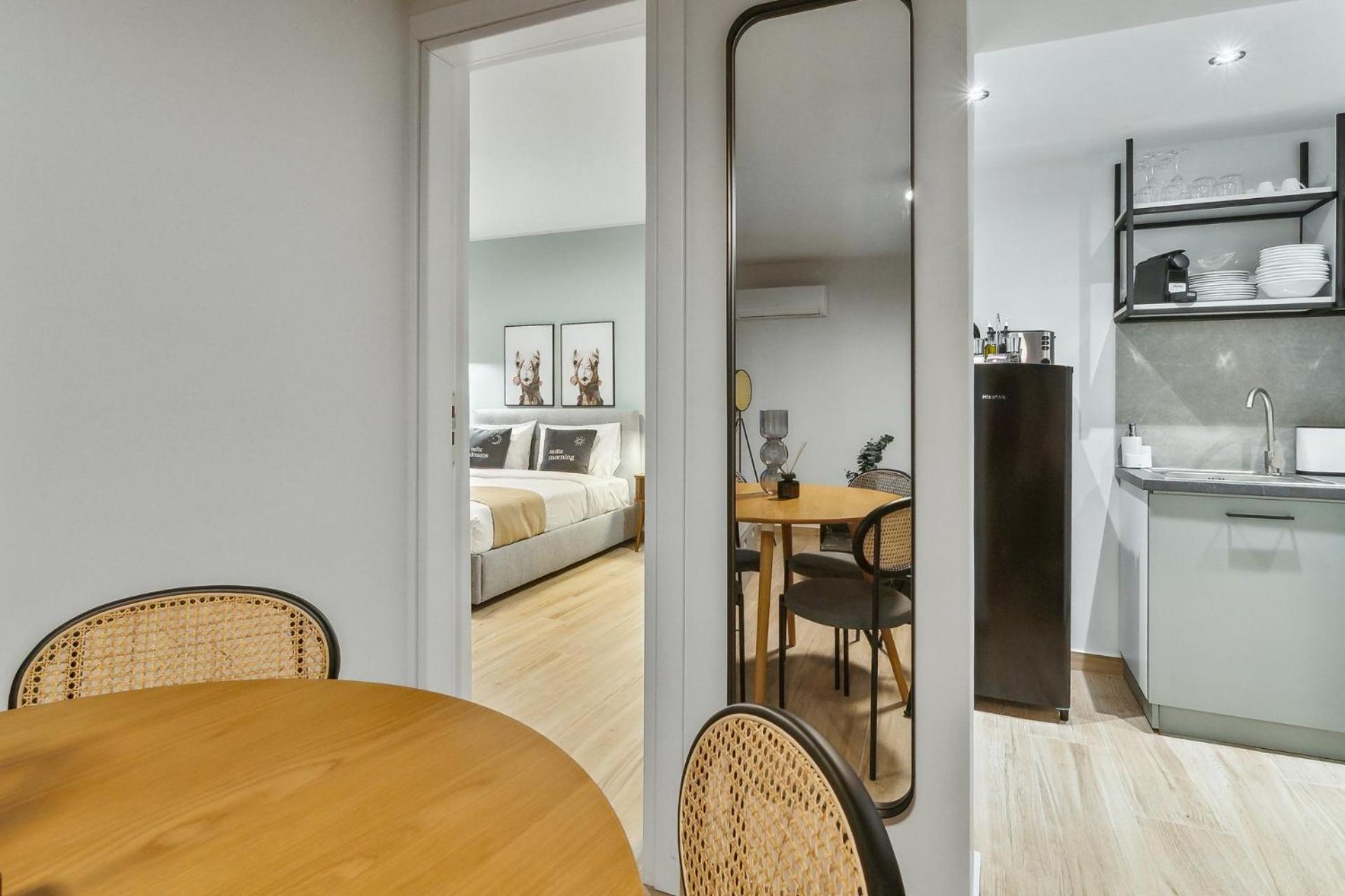 Limehome Athens Solonos City Center 客房 照片